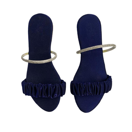 Ladies soft flats