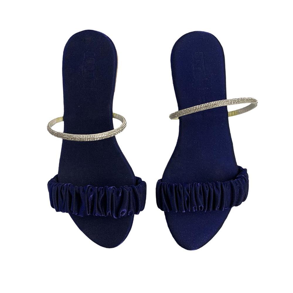 Ladies soft flats